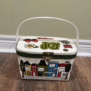 ⭐️Vintage Handcrafted Picnic Basket